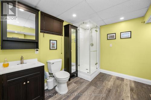 2118 Governors Road, Hamilton, ON - Indoor Photo Showing Bathroom