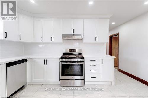 662 Harriet Street, Welland, ON - Indoor Photo Showing Kitchen