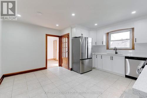 662 Harriet Street, Welland, ON - Indoor Photo Showing Kitchen