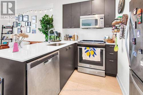 2107 - 30 Roehampton Avenue, Toronto, ON - Indoor Photo Showing Kitchen With Stainless Steel Kitchen With Upgraded Kitchen