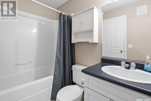 407 215 Lowe Road, Saskatoon, SK - Indoor Photo Showing Bathroom