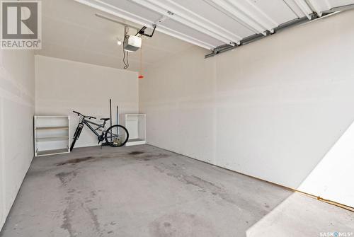 407 215 Lowe Road, Saskatoon, SK - Indoor Photo Showing Garage