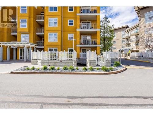 571 Yates Road Unit# 107, Kelowna, BC - Outdoor With Facade