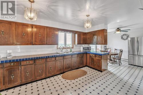 3715 Unity Rd Road, Kingston (City North Of 401), ON - Indoor Photo Showing Kitchen