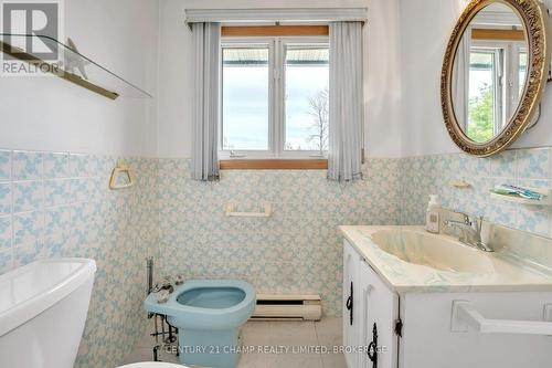 3715 Unity Rd Road, Kingston (City North Of 401), ON - Indoor Photo Showing Bathroom