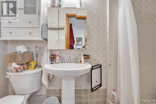 3715 Unity Rd Road, Kingston (City North Of 401), ON - Indoor Photo Showing Bathroom