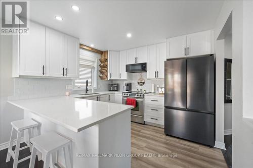 618 Emerald Street, Clarence-Rockland, ON - Indoor Photo Showing Kitchen