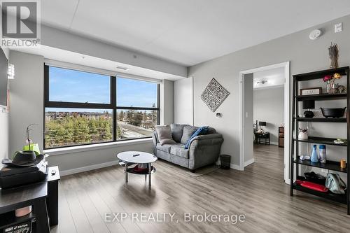 502 - 1291 Gordon Street, Guelph, ON - Indoor Photo Showing Living Room