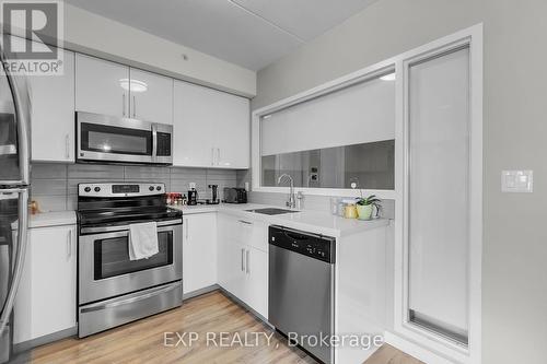 502 - 1291 Gordon Street, Guelph, ON - Indoor Photo Showing Kitchen With Stainless Steel Kitchen