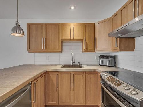 Cuisine - 608-82 Ch. Du Tour-Du-Lac, Lac-Beauport, QC - Indoor Photo Showing Kitchen