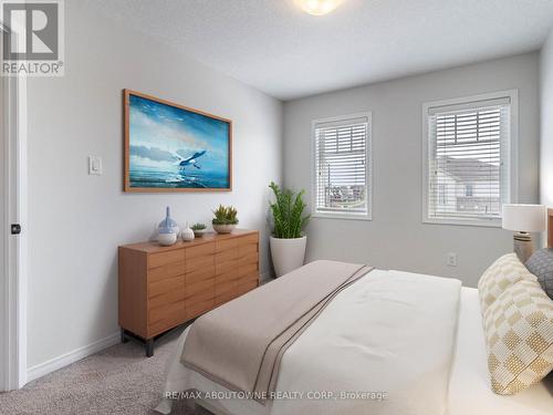 8715 Dogwood Crescent, Niagara Falls, ON - Indoor Photo Showing Bedroom