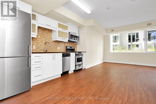 403 - 40 Nepean Street, Ottawa, ON - Indoor Photo Showing Kitchen