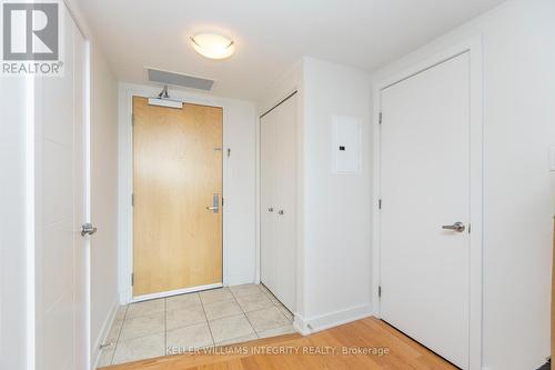 1707 - 179 Metcalfe Street, Ottawa, ON - Indoor Photo Showing Other Room