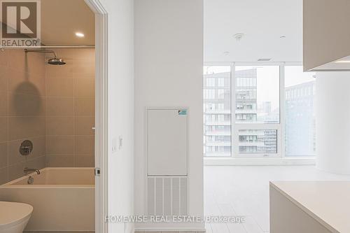 Ph09 - 55 Mercer Street, Toronto, ON - Indoor Photo Showing Bathroom