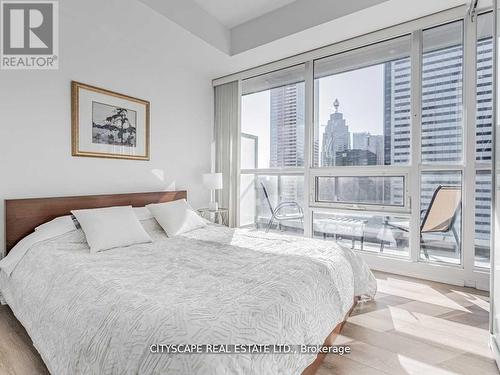 3211 - 70 Temperance Street, Toronto, ON - Indoor Photo Showing Bedroom