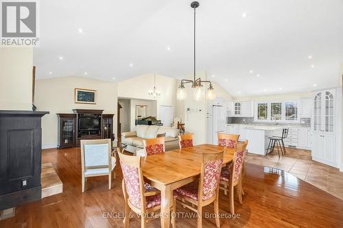 291 Concession Rd 1 Road, Alfred & Plantagenet, ON - Indoor Photo Showing Dining Room