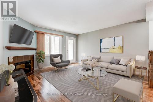 260 Fir Lane, North Grenville, ON - Indoor Photo Showing Living Room