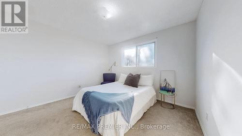 105 Fairglen Avenue, Brampton, ON - Indoor Photo Showing Bedroom