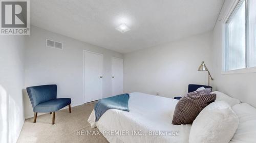 105 Fairglen Avenue, Brampton, ON - Indoor Photo Showing Bedroom