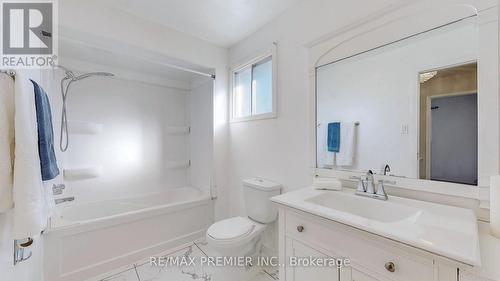 105 Fairglen Avenue, Brampton, ON - Indoor Photo Showing Bathroom