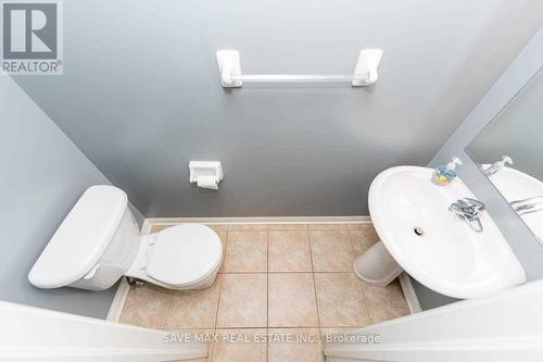 67 Decker Hollow Circle, Brampton, ON - Indoor Photo Showing Bathroom