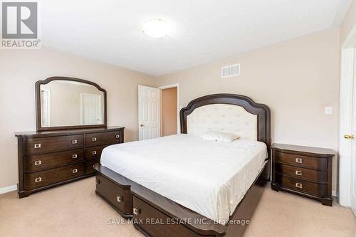 67 Decker Hollow Circle, Brampton, ON - Indoor Photo Showing Bedroom