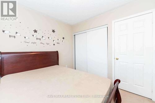 67 Decker Hollow Circle, Brampton, ON - Indoor Photo Showing Bedroom