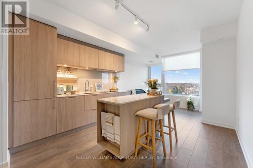 502 - 28 Ann Street, Mississauga, ON - Indoor Photo Showing Kitchen