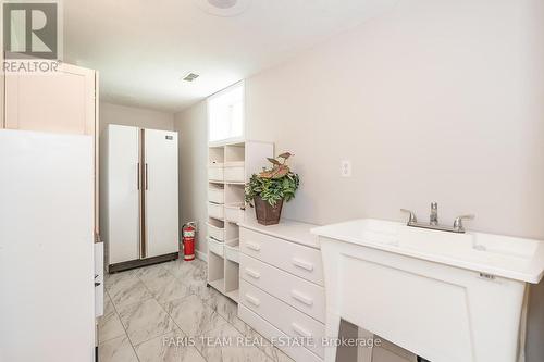 3 Artesian Avenue, East Gwillimbury, ON - Indoor