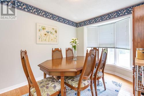 3 Artesian Avenue, East Gwillimbury, ON - Indoor Photo Showing Dining Room