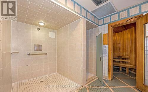 1408 - 55 Elm Drive, Mississauga, ON - Indoor Photo Showing Bathroom