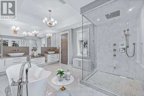 1370 Oak Lane, Mississauga, ON - Indoor Photo Showing Bathroom