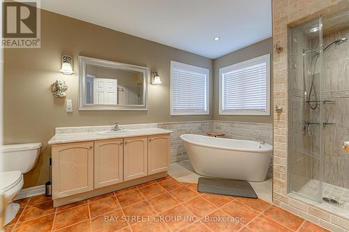 62 Warren Bradley Street, Markham, ON - Indoor Photo Showing Bathroom