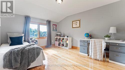 12 North Street, Brantford, ON - Indoor Photo Showing Bedroom