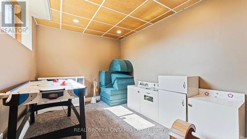 12 North Street, Brantford, ON - Indoor Photo Showing Laundry Room