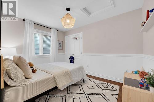 53 Diana Avenue, Grimsby, ON - Indoor Photo Showing Bedroom