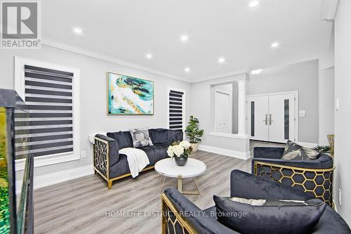 74 Hall Avenue, Guelph, ON - Indoor Photo Showing Living Room