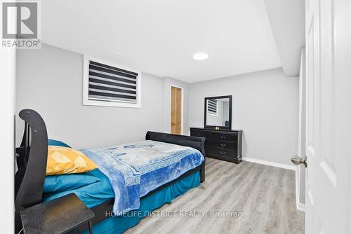 74 Hall Avenue, Guelph, ON - Indoor Photo Showing Bedroom