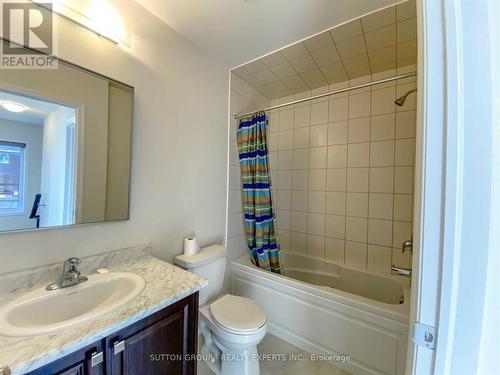 49 Holder Drive, Brantford, ON - Indoor Photo Showing Bathroom