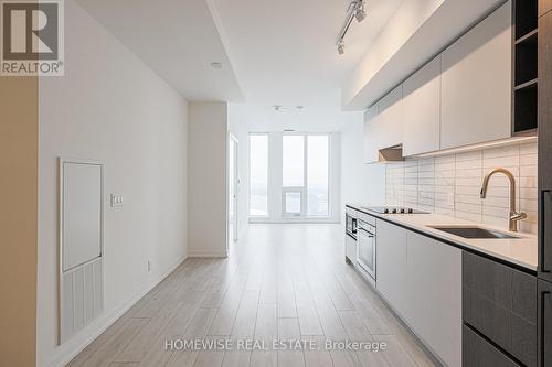 Ph12 - 55 Mercer Street, Toronto, ON - Indoor Photo Showing Kitchen With Upgraded Kitchen