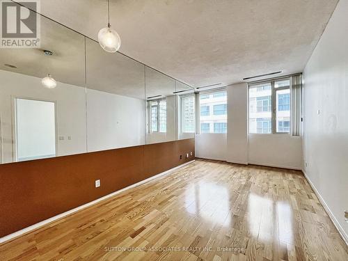 406 - 555 Yonge Street, Toronto, ON - Indoor Photo Showing Other Room