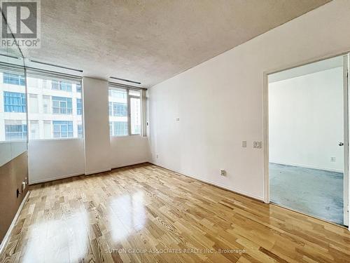 406 - 555 Yonge Street, Toronto, ON - Indoor Photo Showing Other Room