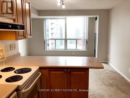 3201 - 750 Bay Street, Toronto, ON - Indoor Photo Showing Kitchen