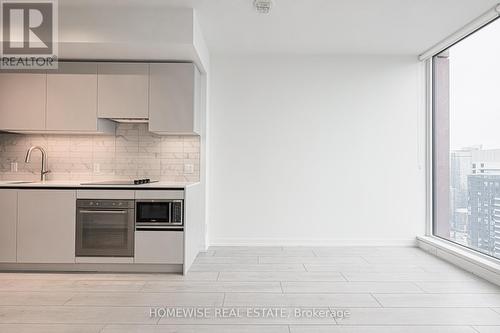 Ph15 - 55 Mercer Street, Toronto, ON - Indoor Photo Showing Kitchen