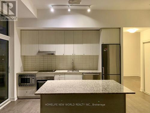 808 - 7 Kenaston Gardens, Toronto, ON - Indoor Photo Showing Kitchen With Upgraded Kitchen