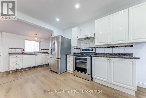 119 Celina Street, Oshawa, ON - Indoor Photo Showing Kitchen With Stainless Steel Kitchen