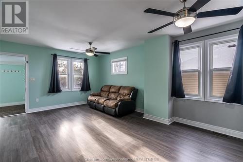 77 Spencer Avenue, Chatham, ON - Indoor Photo Showing Other Room