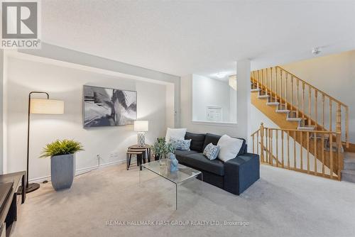 33 Nearco Crescent, Oshawa, ON - Indoor