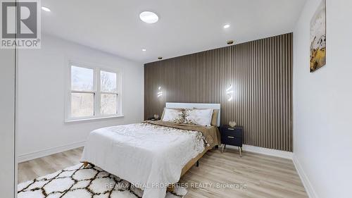 18 Graylee Avenue, Toronto, ON - Indoor Photo Showing Bedroom