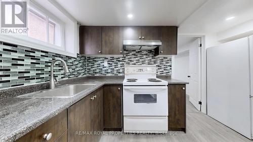 18 Graylee Avenue, Toronto, ON - Indoor Photo Showing Kitchen